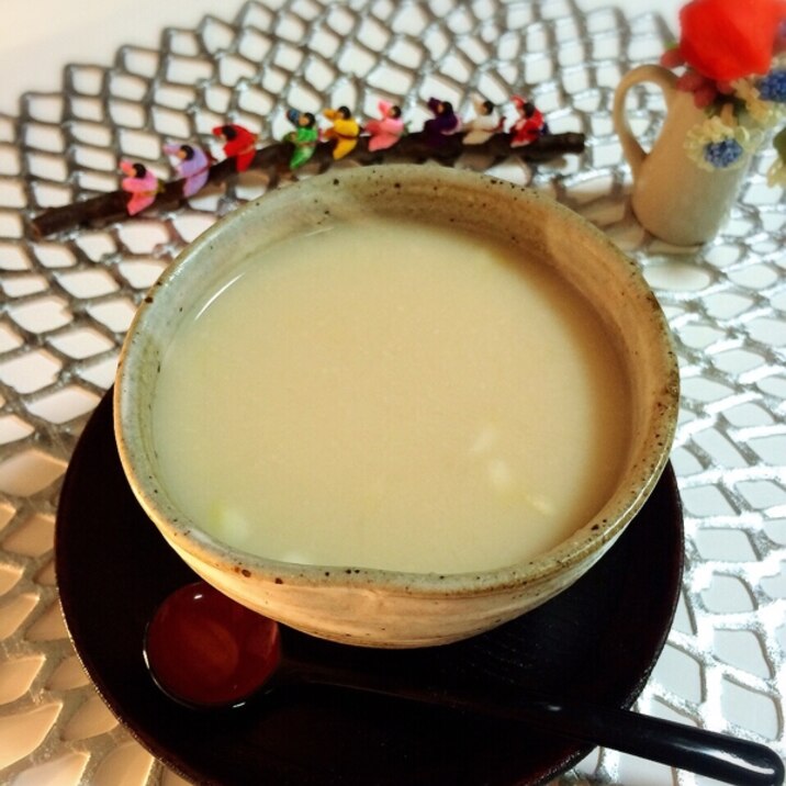 手軽にできる 酒粕からレモン入り甘酒 レシピ 作り方 By 食いしん坊ともりん 楽天レシピ 手軽にできる 酒粕からレモン入り甘酒 レシピ 作り方 By 食いしん坊ともりん 楽天レシピ